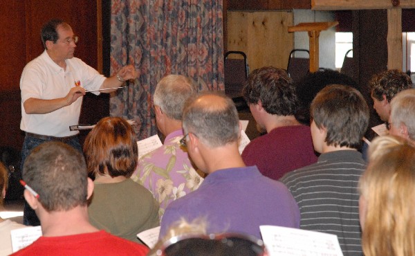 Mass Chorus/Ron Holz conducting